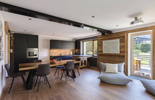 Les Bossons Ski Chalet | Chalet Benoit · Modern Chalet 8 Pax | Free Parking | Terrace