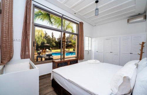 Ida Ougourd Villa | Chalet berbère 5 Chambres avec Piscine &Wifi fibre