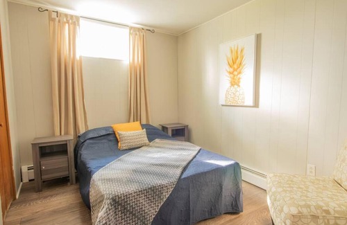 Asbestos Ski Chalet | Chalet BIA Foyer & Spa
