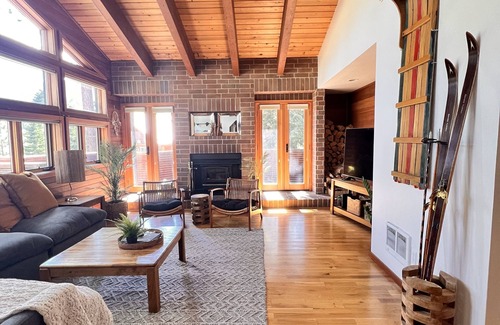 Mammoth Lakes House | Chalet Bohème - The Perfect Mountain Cabin