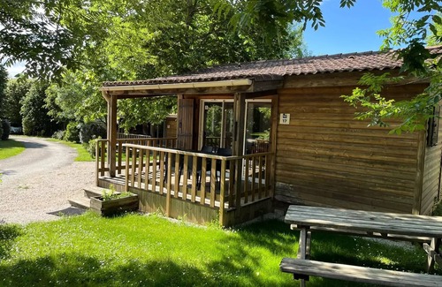 Soreze Ski Chalet | Chalet Bois Premium 31m2 - 2 Schlafzimmer - überdachte Terrasse - TV - LV - Klimaanlage 6 Personen