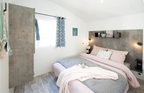Gouville-sur-Mer Other | Chalet Bord de Mer