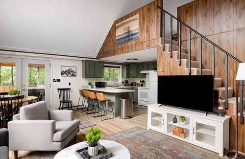 The Woods Ski Chalet | Chalet Cabin w Hot Tub, WiFi, Firepit, Grill, Deck