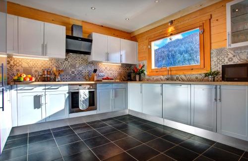 Saint-Jean-de-Sixt Ski Chalet | Chalet Carter - OVO Network