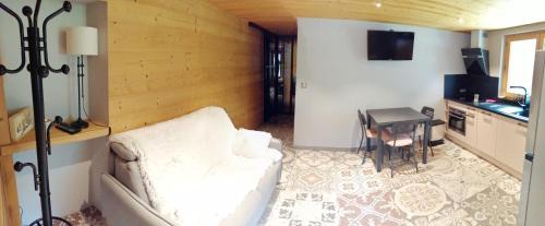 Seytroux Apartment | Chalet Cathy et Michel