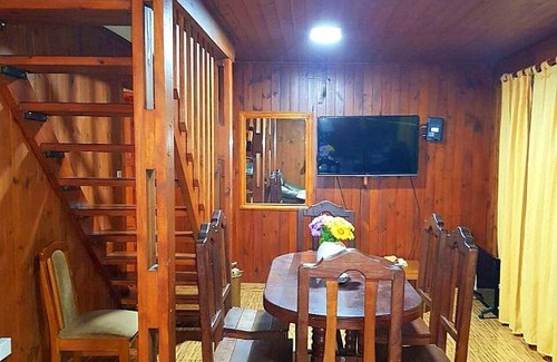 Villa San Lorenzo House | Chalet con Pileta para 6 personas, en Salta
