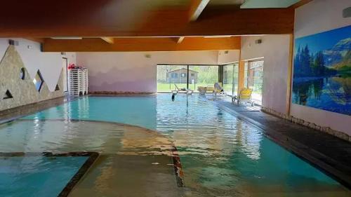 Ranspach Ski Chalet | Chalet cosy à Ranspach dans un camping avec piscine partagée