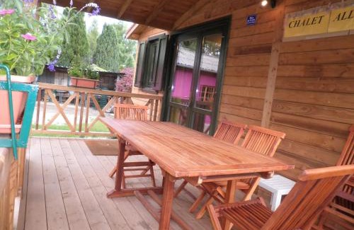 Ranspach Ski Chalet | Chalet cosy à Ranspach dans un camping avec piscine partagée