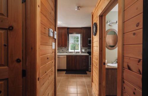 Saint Come Cabin | Chalet Détente : SPA, Foyer et Bord de L'eau!