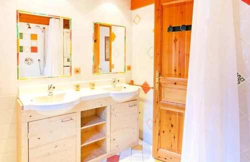 Nancroit Ski Chalet | Chalet d'Alfred - 5 Room Chalet 10 People