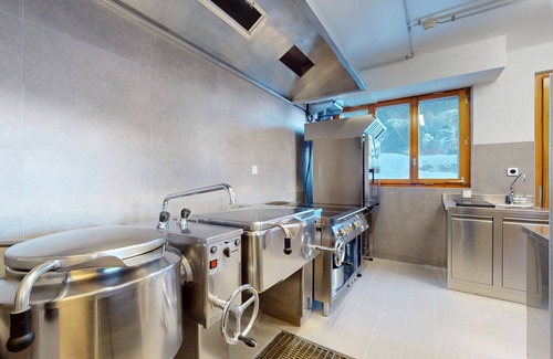 Les Mayens-de-Sion Ski Chalet | Chalet de l'Ours AUTHENTIC & NATURE 66 pers,