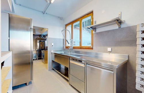 Les Mayens-de-Sion Ski Chalet | Chalet de l'Ours AUTHENTIC & NATURE 66 pers,