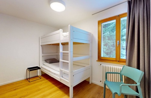Les Mayens-de-Sion Bed & Breakfast | Chalet de l'Ours AUTHENTIC Étage Tournay 12 pers