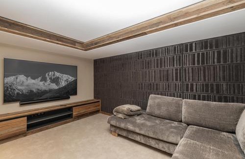 Le Praz Ski Chalet | Chalet de Luxe avec Piscine et Sauna, Proche des Pistes à Courchevel - FR-1-568-33