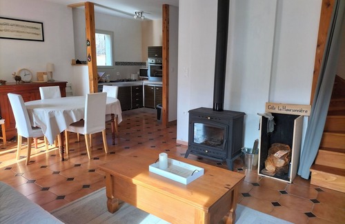 Campan House | Chalet de Montagne au Calme Avec Superbe Vue! Idéale Pour Randonnée et Cyclisme