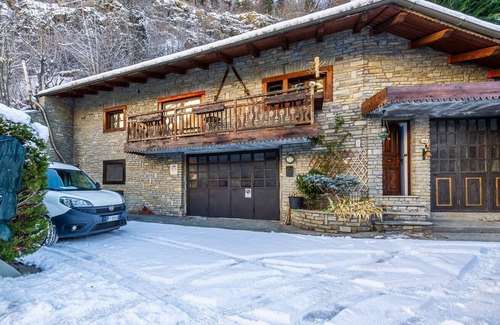 Courmayeur Ski Chalet | Chalet Doretta Wifi & Parking