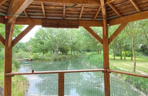 Saint-Paul-les-Fonts Ski Chalet | Chalet du Moulin des fontaines near the Pont du Gard