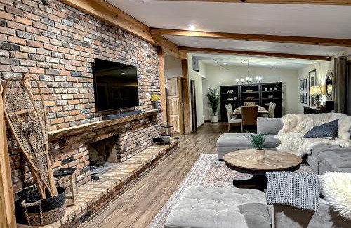 Nine Mile Falls House | Chalet du Lac