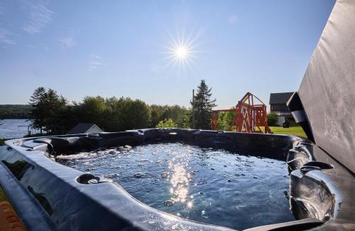Pohenegamook Ski Chalet | Chalet du Rivage