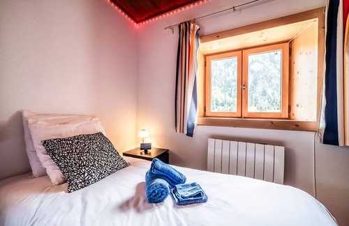 Saint-Jean-dʼAulps Bed & Breakfast | Chalet Elisthur Chambre N°1