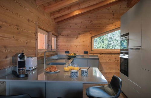 Combloux Ski Chalet | Chalet Ellambra - relaxing break with spa and Mt Blanc view - OVO Network