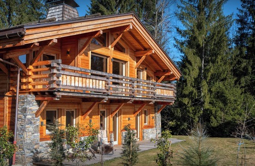 Combloux Ski Chalet | Chalet Ellambra - relaxing break with spa and Mt Blanc view - OVO Network
