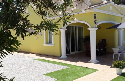 La Empedrola House | Chalet en Calpe. Urb Lilia Rosa