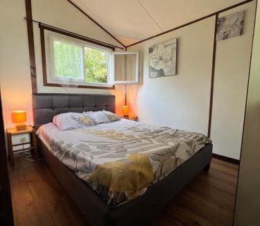 Levignac-de-Guyenne Other | Chalet en camping
