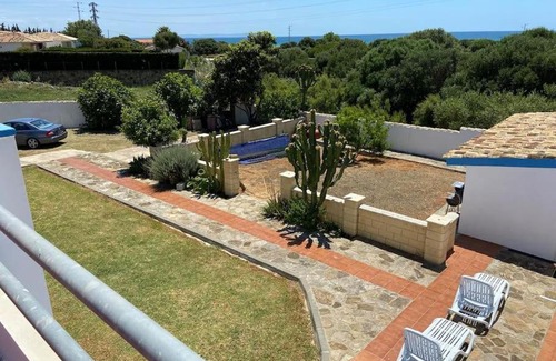 Bolonia House | Chalet en la playa de Bolonia