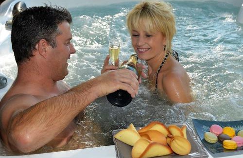 Montmurat Ski Chalet | CHALET EN RONDINS AVEC SPA - 5 personnes