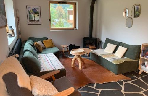 Pralognan-la-Vanoise Ski Chalet | Chalet ensoleillé avec balcon et poêle à bois - FR-1-464-163
