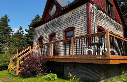 Sainte-Anne-des-Monts Ski Chalet | Chalet Epicea