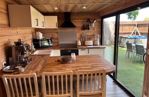 Biscarrosse Ski Chalet | Chalet et Jaccuzy sur la plage