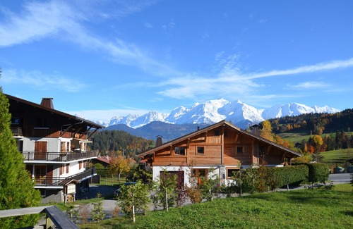 Cordon Ski Chalet | Chalet facing Mont Blanc for 45 people ideal for large groups