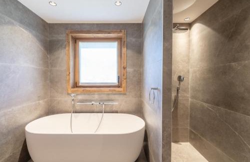 Le Praz Ski Chalet | Chalet familial avec SPA et sauna à Courchevel, proche de la télécabine et des commodités. - FR-1-568-36