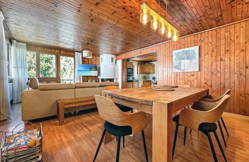 Les Marecottes Ski Chalet | Chalet Familial l'Escapade - Les Marécottes - Swiss Alps
