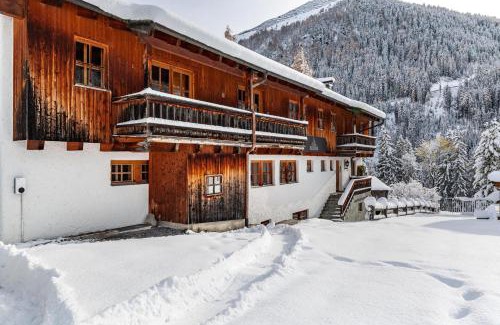 Sankt Anton am Arlberg Apartment | Chalet Flocke Sternschnuppe