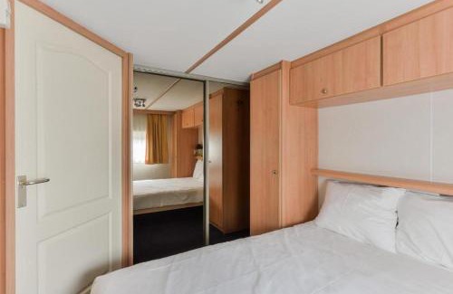 Zandvoort Ski Chalet | CHALET FOR 2 AT THE BEACH