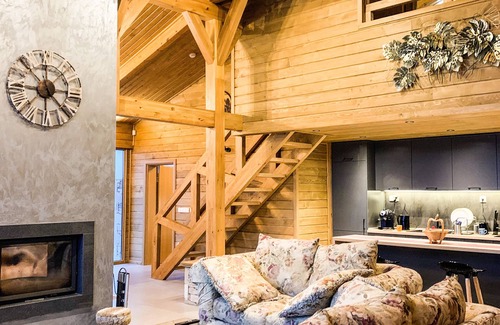 Razlog Ski Chalet | Chalet for up to 10 people with sauna nestled in the valley of 3 mountains