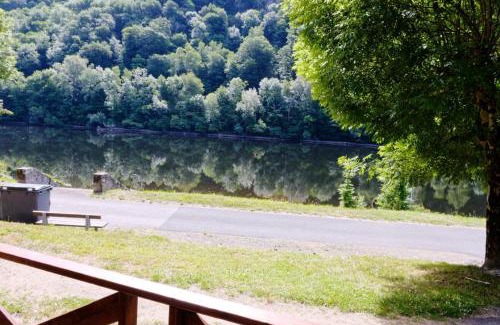 Laval-sur-Luzege House | Chalet