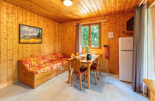 Mirabel-aux-Baronnies Ski Chalet | Chalet 'Gite Thym' with Shared Pool, Private Terrace and Wi-Fi