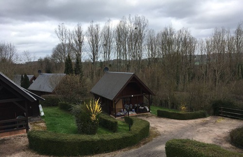 Auquainville House | chalet-gîte 6 pers. Normandy Heated swimming pool from mid-May to September