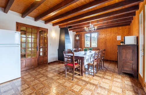 Serraval Ski Chalet | Chalet "Gîte Serraval Choseaux" with Mountain View, Private Garden & Balcony