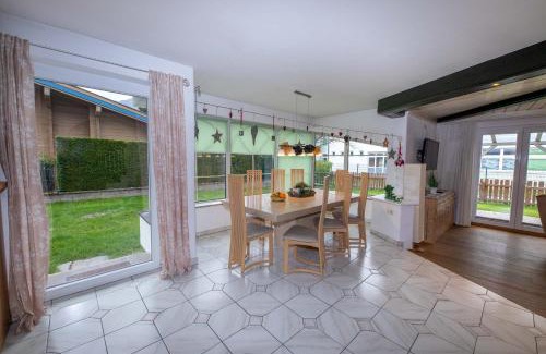 Schuttdorf Ski Chalet | Chalet Gletschermoos - Summer Card included