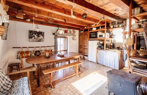Saint-Andre Ski Chalet | Chalet 'Grand Vanoise - 12 Pers' with Private Terrace, Balcony and Wi-Fi