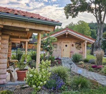 Regenhutte Ski Chalet | Chalet Hüttendorf 49 gradnord