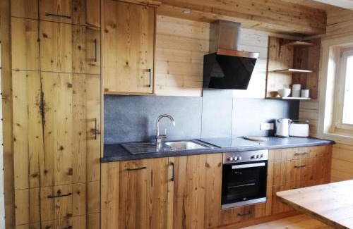 Albeck Ski Chalet | Chalet Hütte Gimpel by Interhome