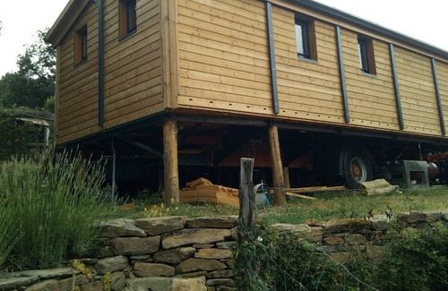 Genolhac Ski Chalet | Chalet Habitat Autonome Alternatif Dans les Bois