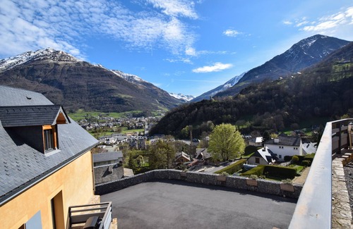 Luz-Saint-Sauveur Ski Chalet | Chalet Hautacam with all comforts at the foot of the mythical Tourmalet