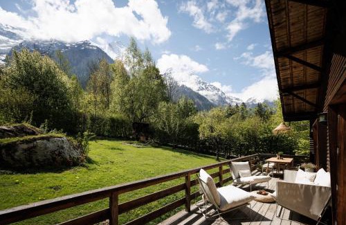 Les Bossons Ski Chalet | Chalet Hautbois - Family Chalet with 5 Bedrooms with Glacial views CHAMONIX - By Cozee Rentals
